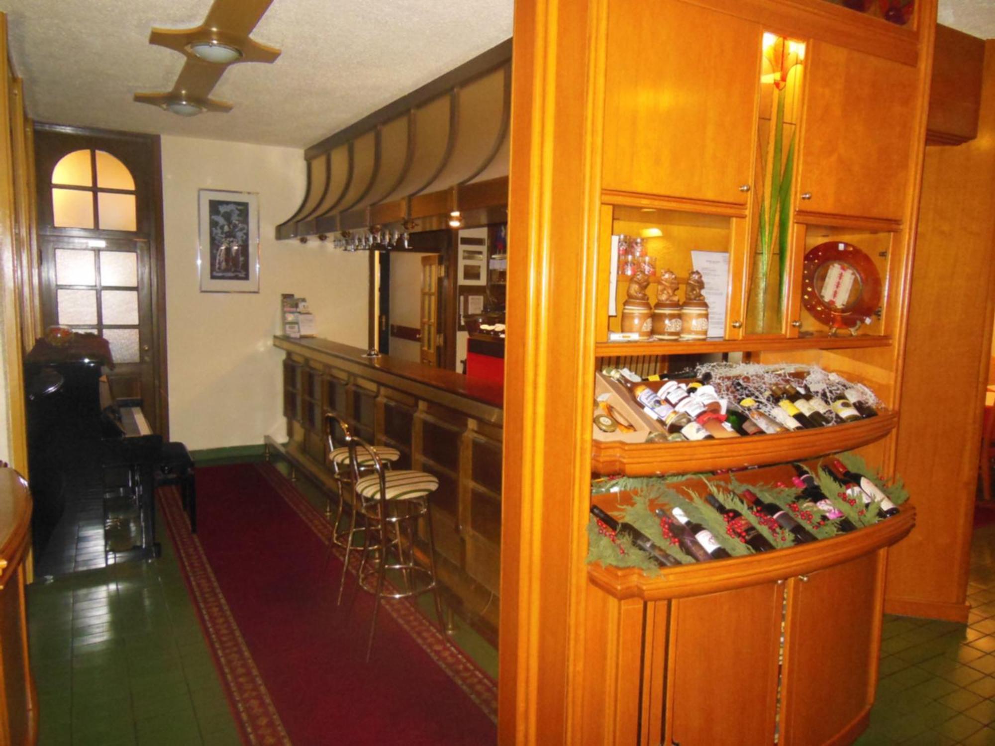 Hotel Pri Belokranjcu Novo Mesto Ngoại thất bức ảnh