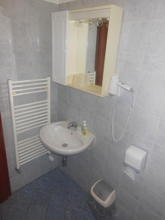 Hotel Pri Belokranjcu Novo Mesto Phòng bức ảnh