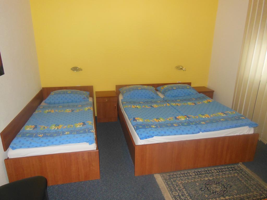 Hotel Pri Belokranjcu Novo Mesto Phòng bức ảnh
