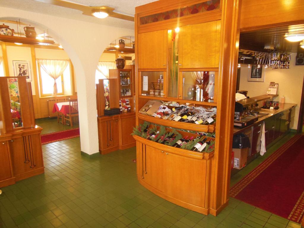 Hotel Pri Belokranjcu Novo Mesto Ngoại thất bức ảnh