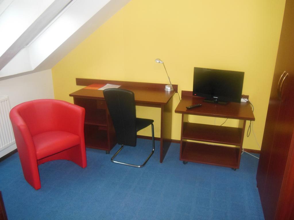 Hotel Pri Belokranjcu Novo Mesto Phòng bức ảnh