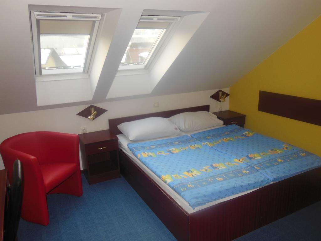 Hotel Pri Belokranjcu Novo Mesto Phòng bức ảnh